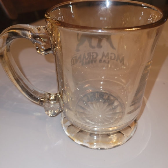 MGM GRAND MUG - Picture 3 of 5